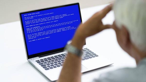 Giải pháp khắc phục laptop tự tắt nguồn liên quan đến phần mềm