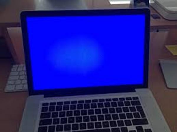 Cách tự khắc phục lỗi màn hình Macbook ám xanh hiệu quả tại nhà
