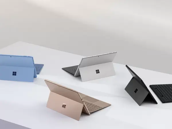 Phụ kiện mới: Surface Pro Flex Keyboard và Surface Slim Pen