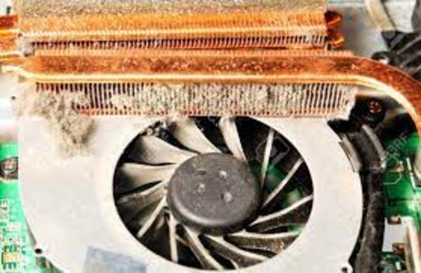 Dấu Hiệu Nhận Biết Chính Xác Quạt Laptop Đang Cần 'Tiếp Dầu'
