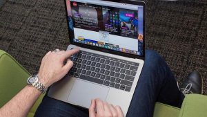 Giới thiệu Touch ID trên MacBook: Công nghệ bảo mật vân tay là gì?